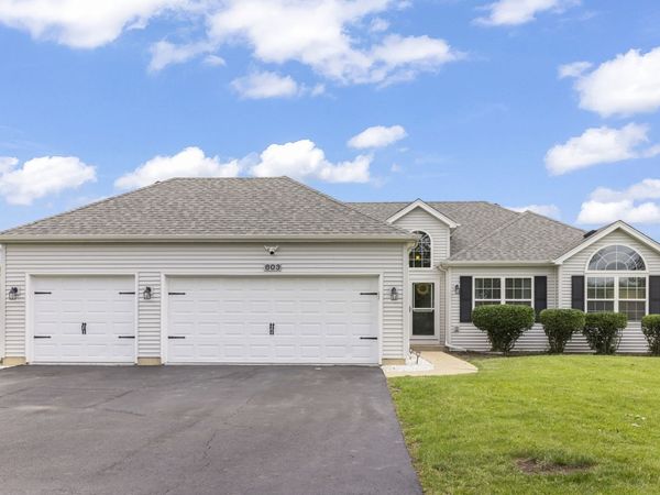 803 Canyon Trail , Yorkville, IL 60560