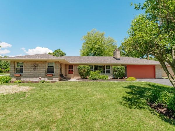 N68W15240 Prudence DRIVE, Menomonee Falls, WI 53051