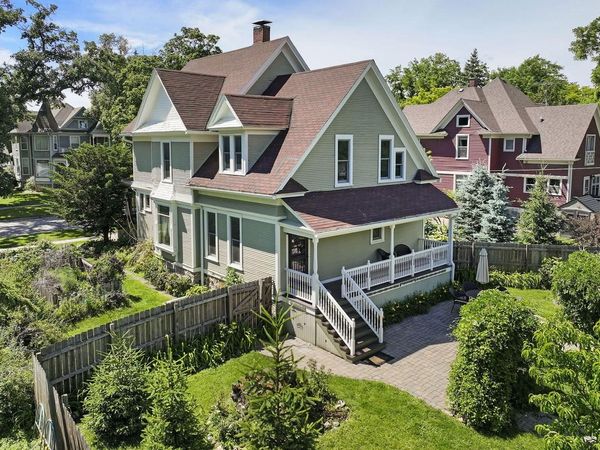 215 S Washington STREET, Elkhorn, WI 53121