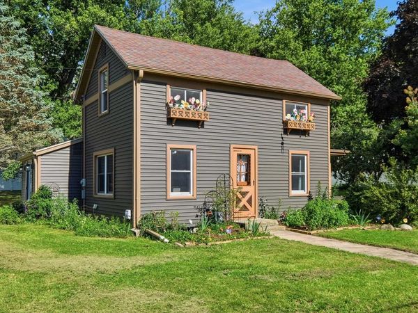 3 E Whitechapel Street, Mazomanie, WI 53560