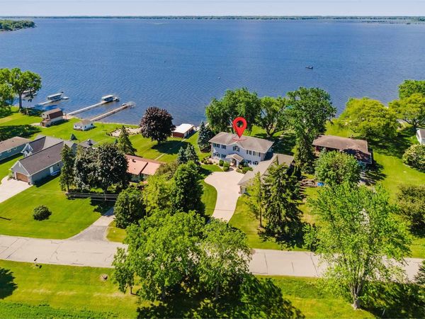 5457 NICKELS DRIVE, Oshkosh, WI 54904