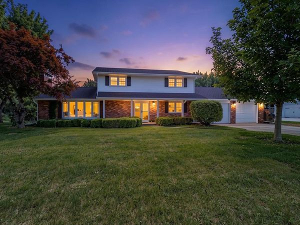 3241 BITTERS COURT, Green Bay, WI 54301