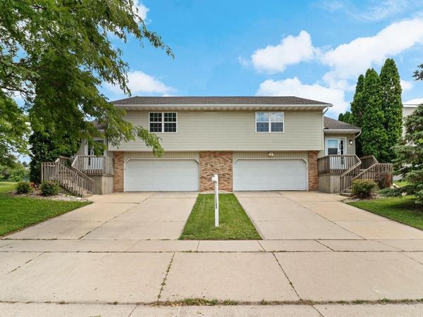 824 N Clover Lane, Cottage Grove, WI 53527