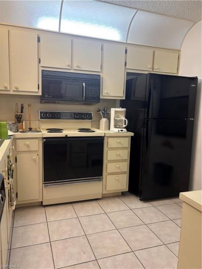 9285 Lake Park Dr, Unit 101, Fort Myers, FL 33919 Photo
