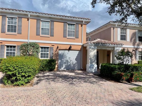 5601 Cove CIR , NAPLES, FL 34119