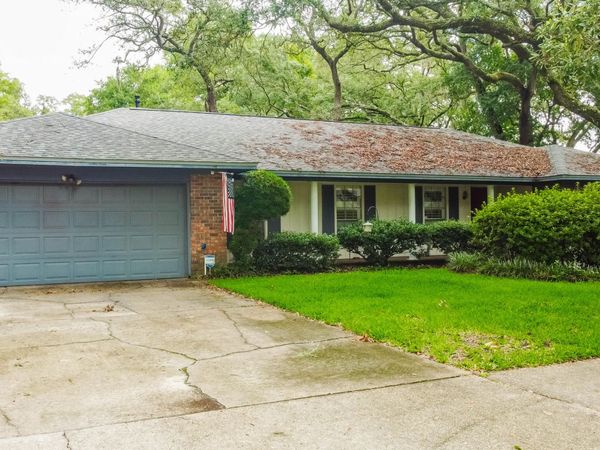 19 NW Oakdale Road, Fort Walton Beach, FL 32547