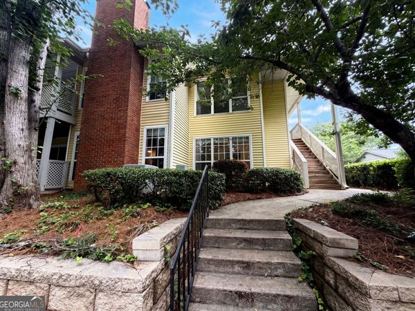 6818 Glenridge Drive, Unit APT H, Sandy Springs, GA 30328