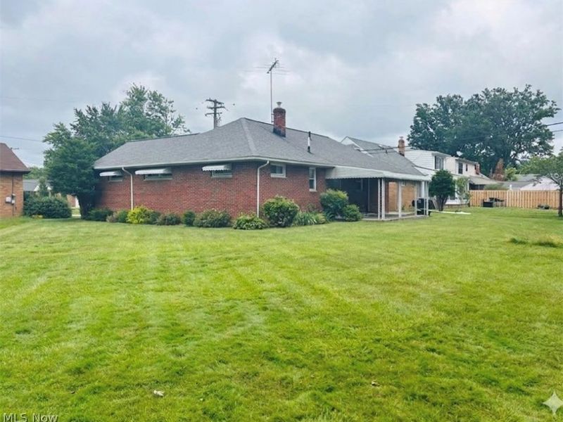24346 Paradise Lane, Euclid, OH 44123 Photo 3