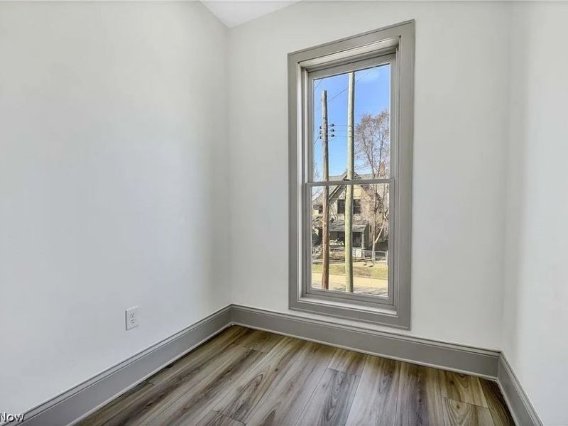 3401 Clinton Avenue, Cleveland, OH 44113 Photo 27