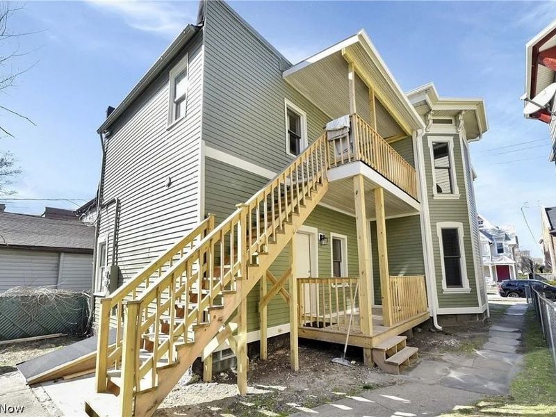 3401 Clinton Avenue, Cleveland, OH 44113 Photo 30