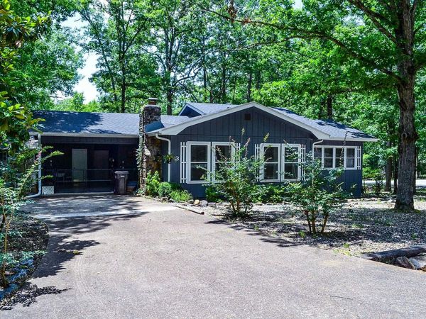 3 N Badalona Drive, Hot Springs Village, AR 71909