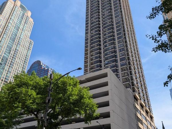 30 E Huron Street , Unit 4006, Chicago, IL 60611