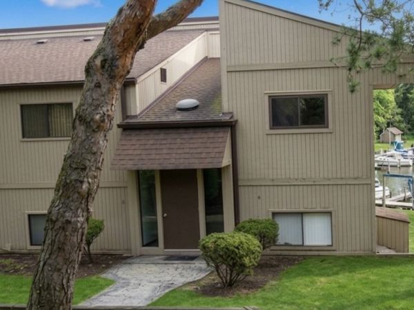 50 Oak Hill Colony , Unit 7, Fox Lake, IL 60020