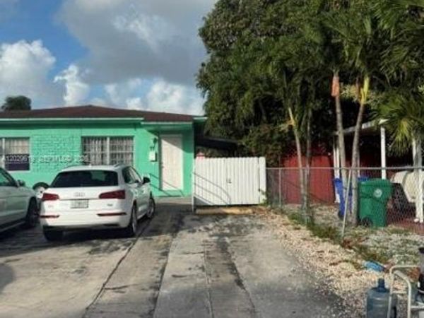 75 SW 72nd Ave , Miami, FL 33144