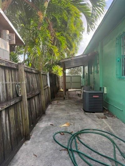 75 SW 72nd Ave , Miami, FL 33144 Photo