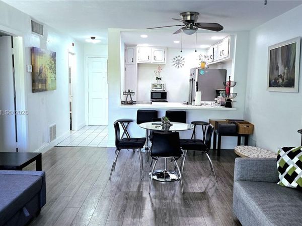 9611 SW 77th Ave , Unit 305A, Miami, FL 33156