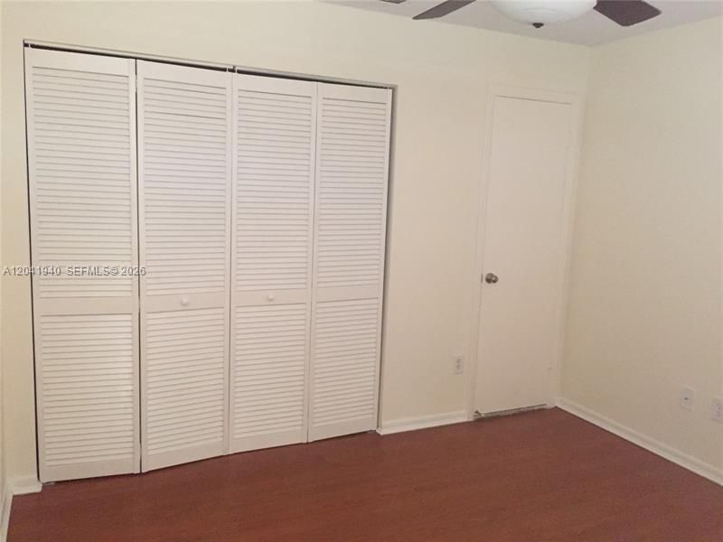 331 Ives Dairy Rd , Unit 331-10, Miami, FL 33179 Photo