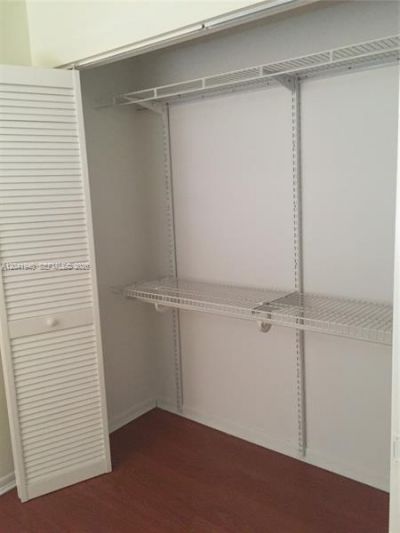 331 Ives Dairy Rd , Unit 331-10, Miami, FL 33179 Photo
