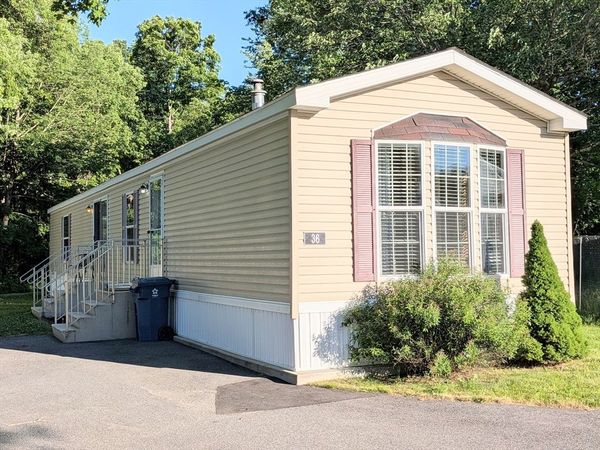 36 Presidential Circle, Warren, MA 01083
