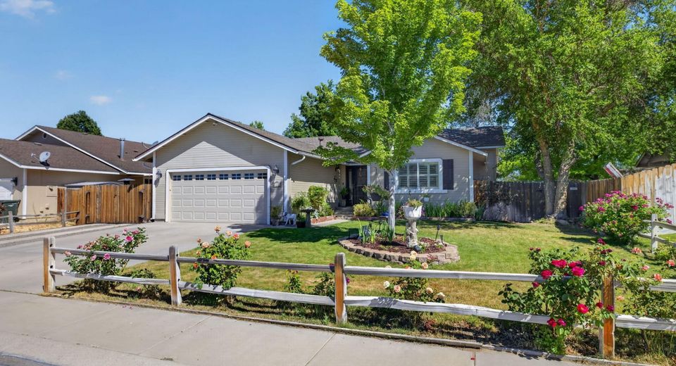 1492 Mary Jo Drive, Gardnerville, NV 89460 Photo