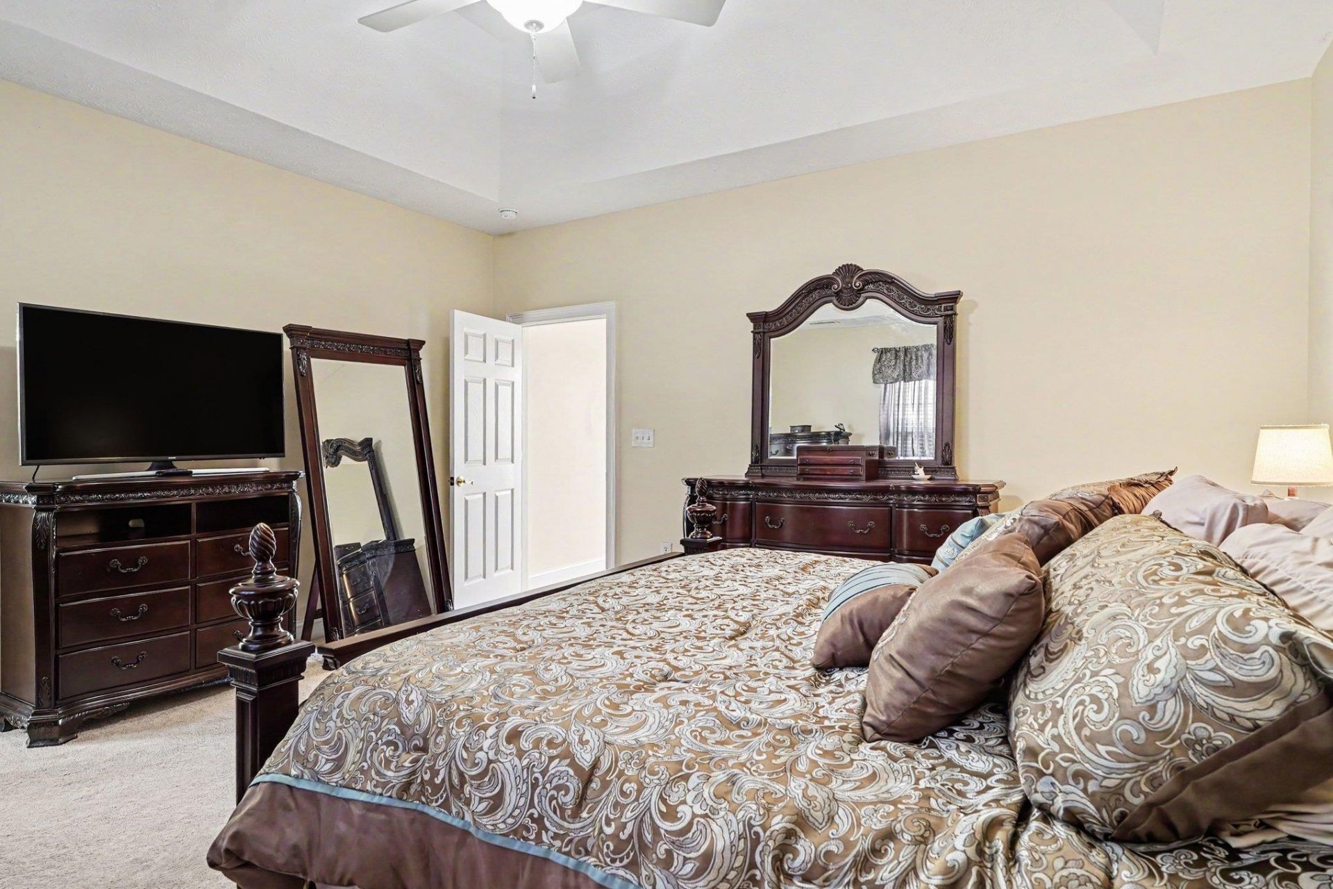 327 Cypress Keyes Ln. Photo 14