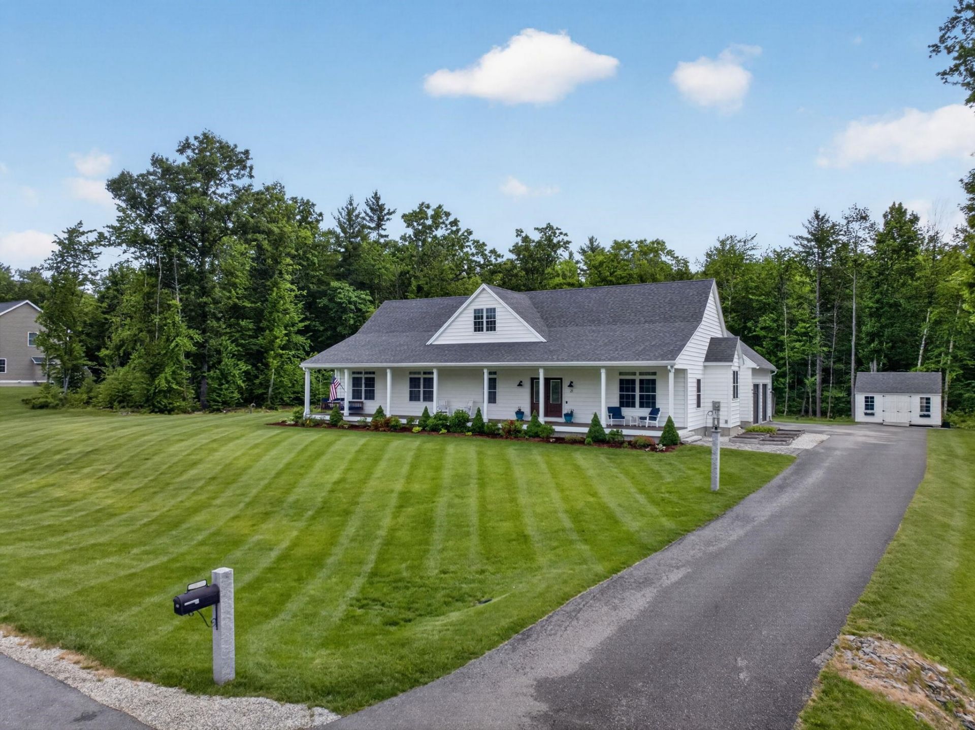 21 Walnut Hill Drive, Hooksett, NH 03106 Main Photo
