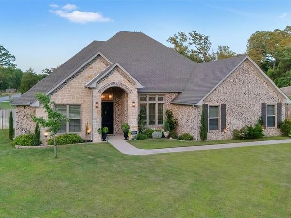 196 County Road 2309 , Mineola, TX 75773