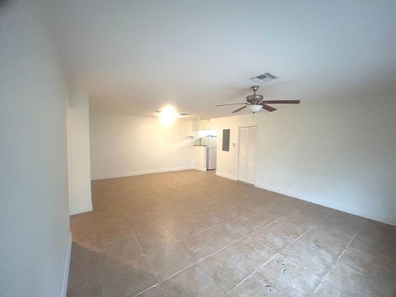 1067 Iroquois Avenue, Fort Lauderdale, FL 33312 Photo