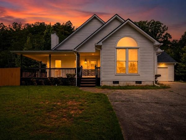 529 Cassville White Road , Cartersville, GA 30121