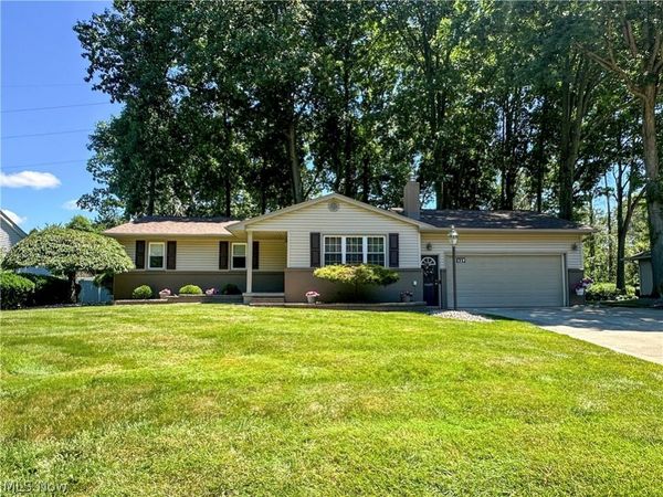 429 Bonnie Brae Avenue , Niles, OH 44446