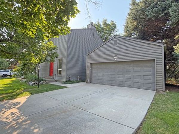 3077 E NORDIC DR S, Sandy, UT 84093