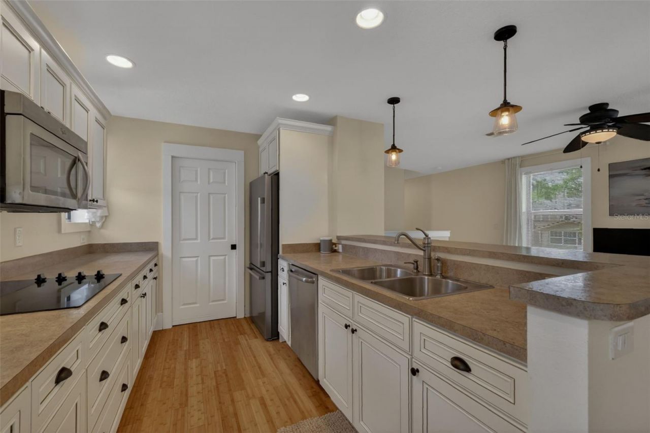 6118 Dora Dr, Mount Dora, FL 32757 Photo