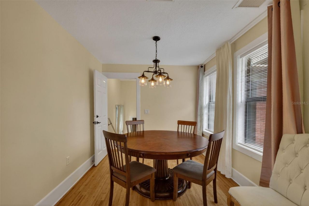 6118 Dora Dr, Mount Dora, FL 32757 Photo