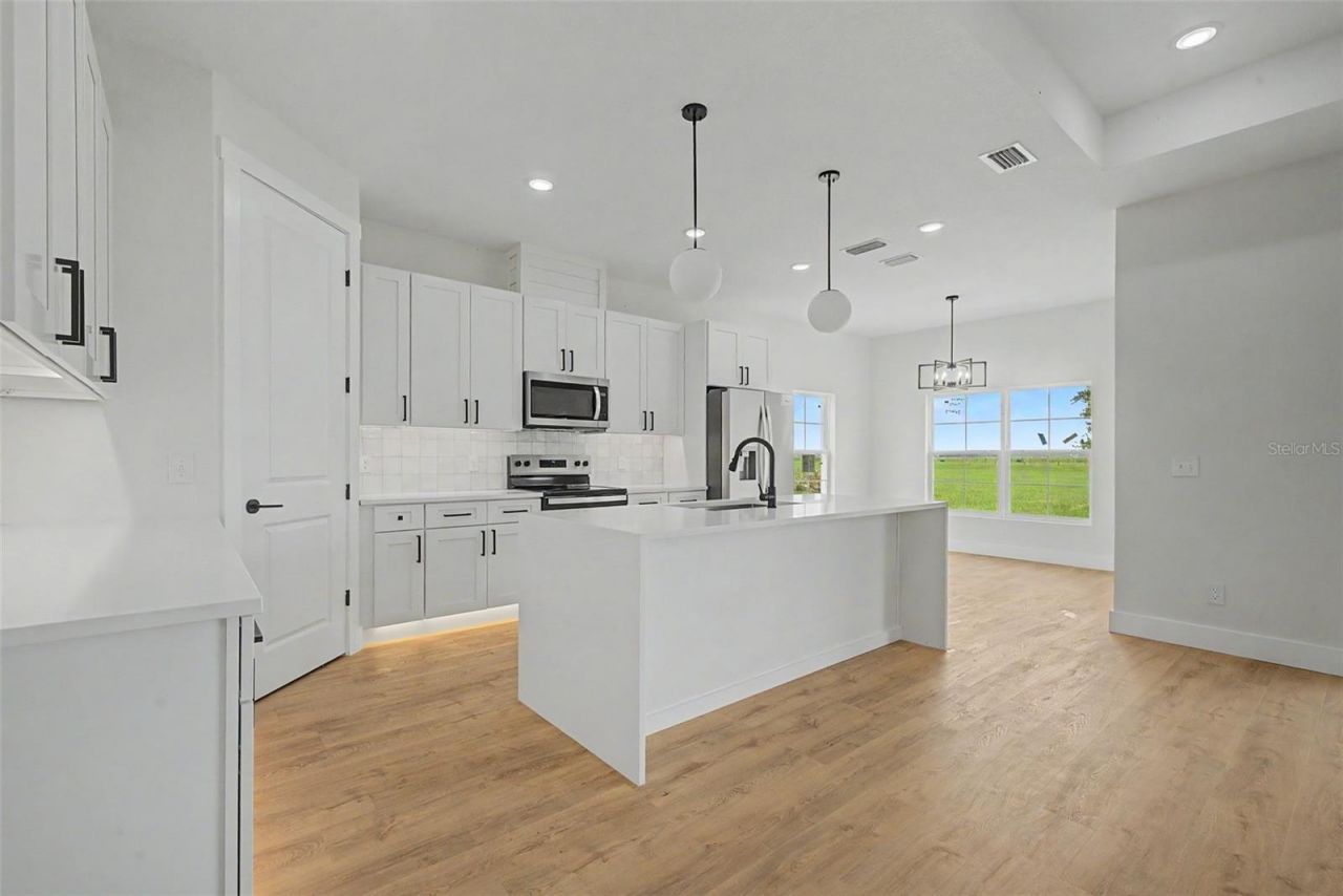 7159 Golf Club Drive , Sebring, FL 33876 Photo
