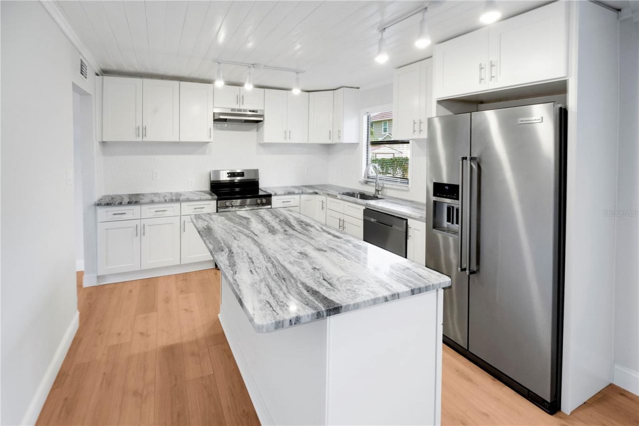 6425 S Richard Avenue, Tampa, FL 33616 Photo