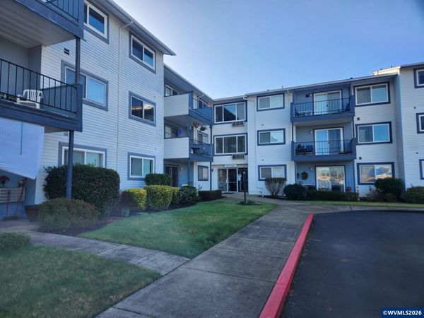 950 Evergreen #110 Rd, Woodburn, OR 97071