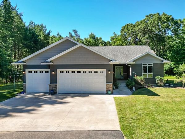 1347 Howard Drive, Eau Claire, WI 54701
