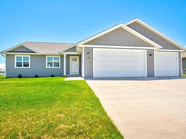 3411 E AQUAMARINE AVENUE, Appleton, WI 54913