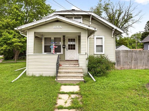 844 APPLETON ROAD, Menasha, WI 54952