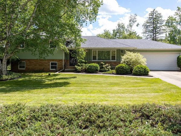 6054 N ROSEWOOD DRIVE, Appleton, WI 54913