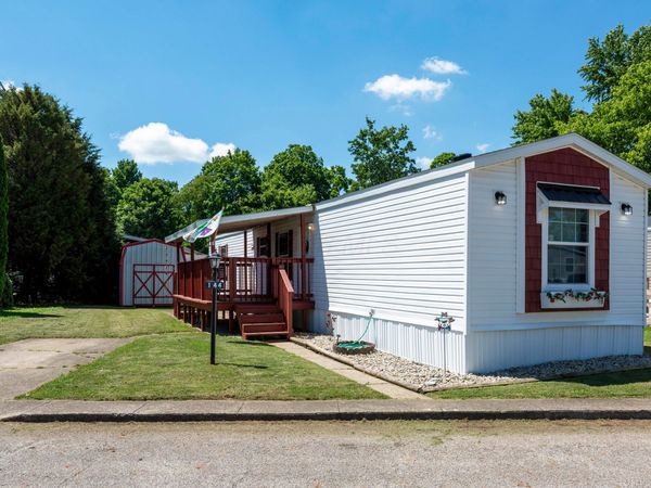 144 Villa Drive , Circleville, OH 43113