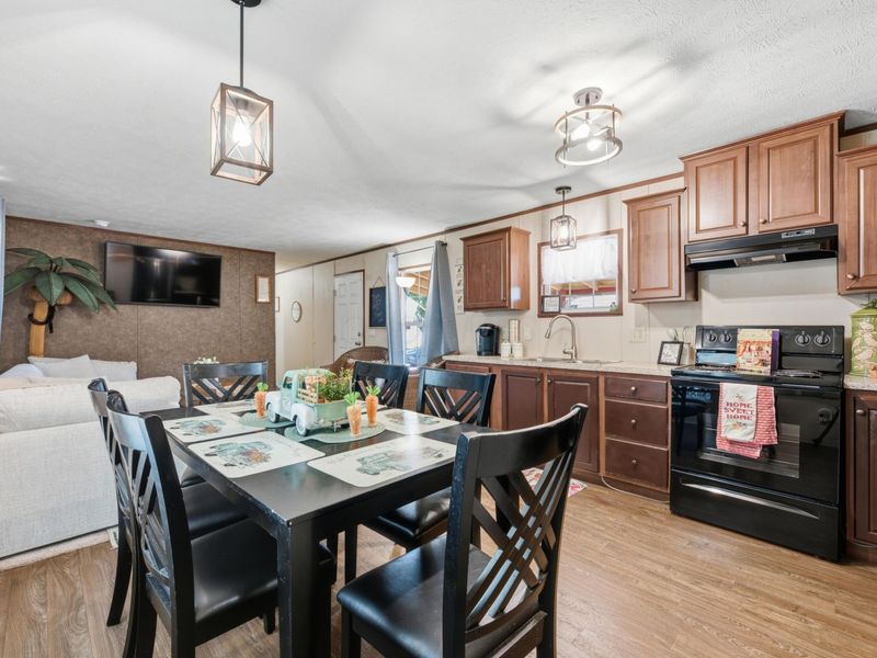 144 Villa Drive, Circleville, OH 43113 Photo 7
