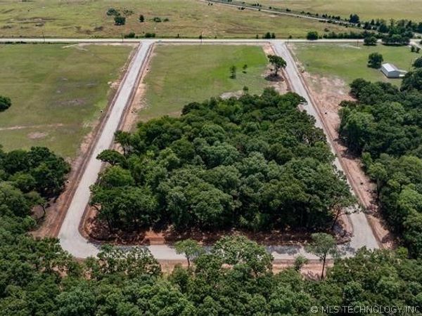 7 N Landing Loop, Mead, OK 73449