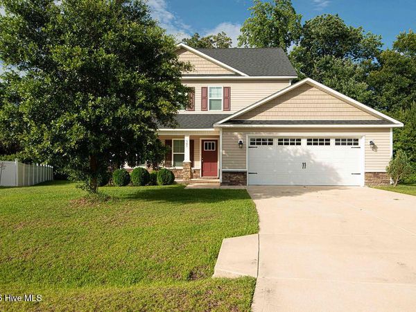 305 Ridge Land Court, Maysville, NC 28555