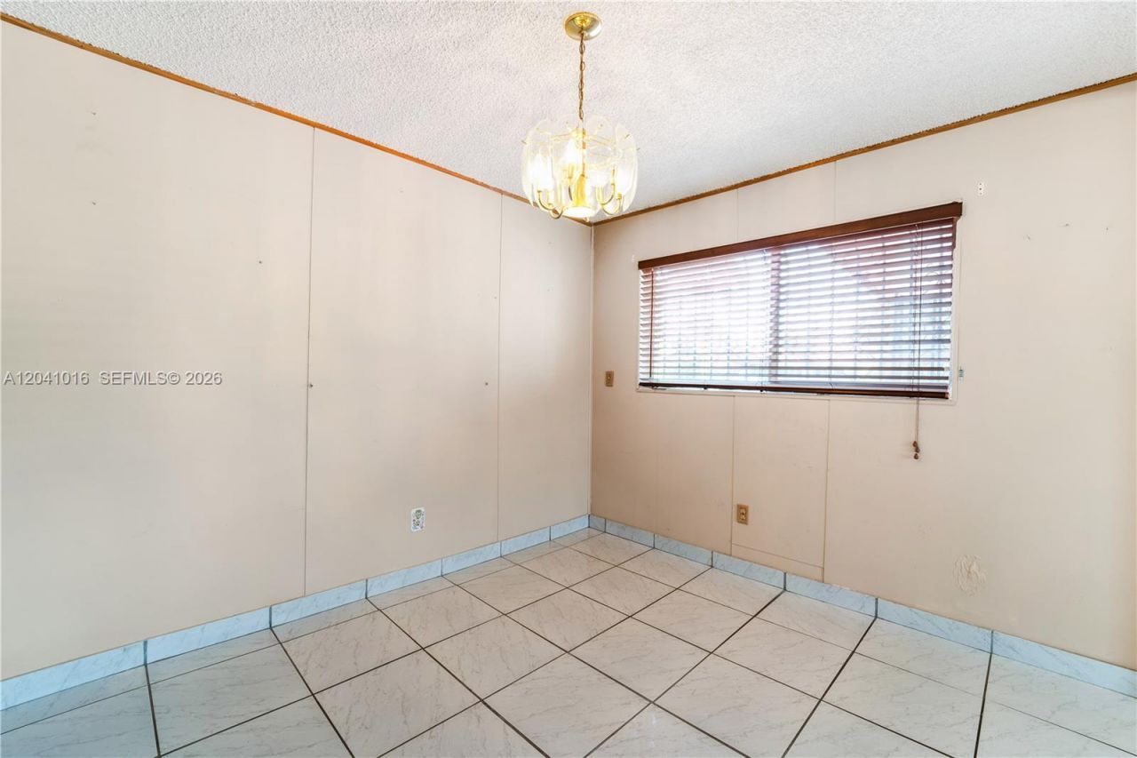 11941 SW 4th St , Miami, FL 33184 Photo