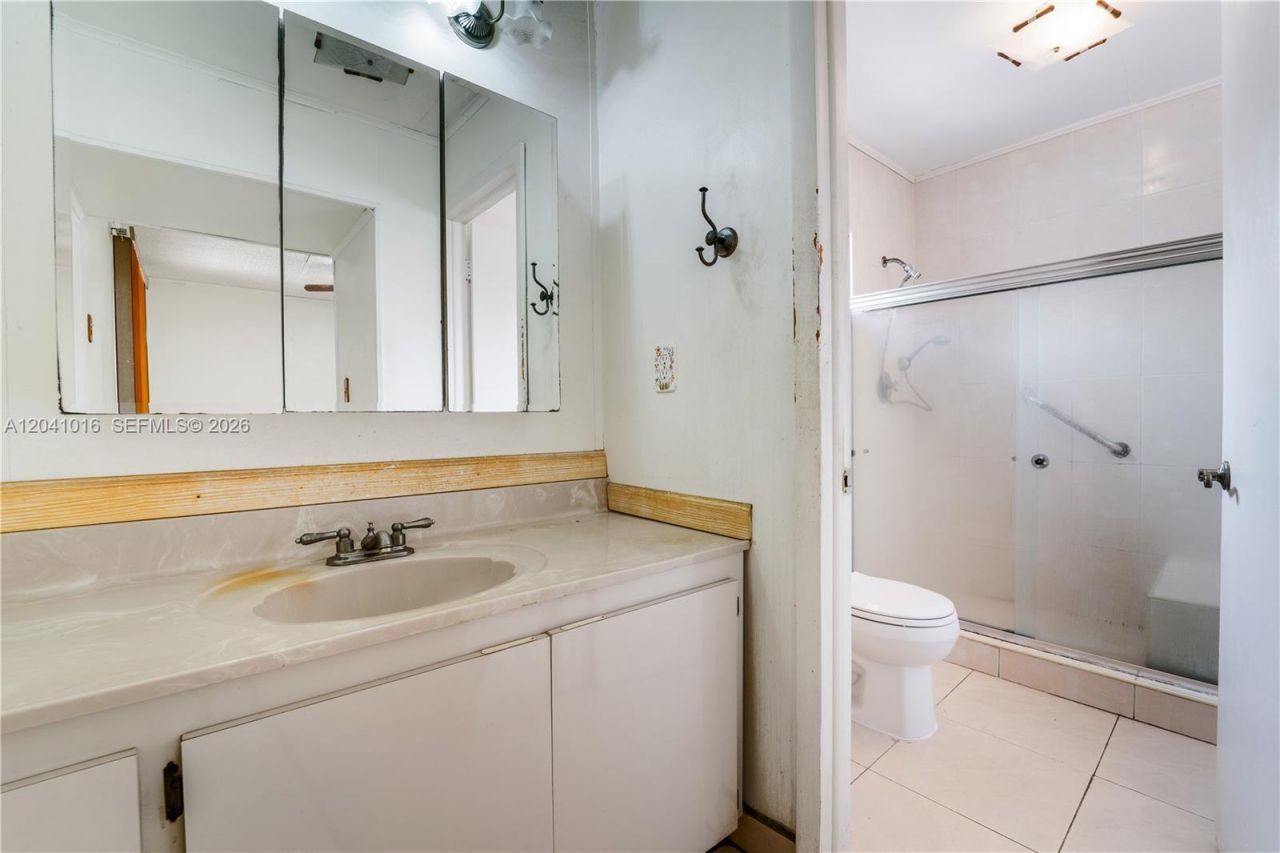 11941 SW 4th St , Miami, FL 33184 Photo