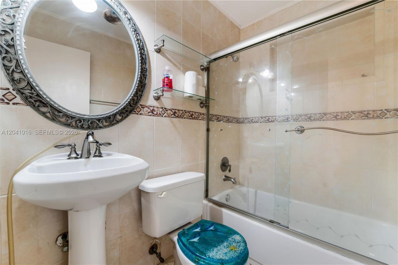 11941 SW 4th St , Miami, FL 33184 Photo