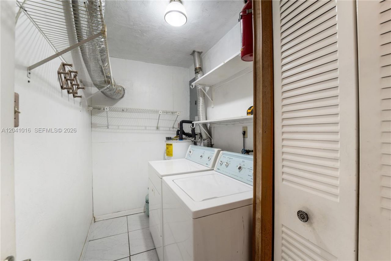 11941 SW 4th St , Miami, FL 33184 Photo
