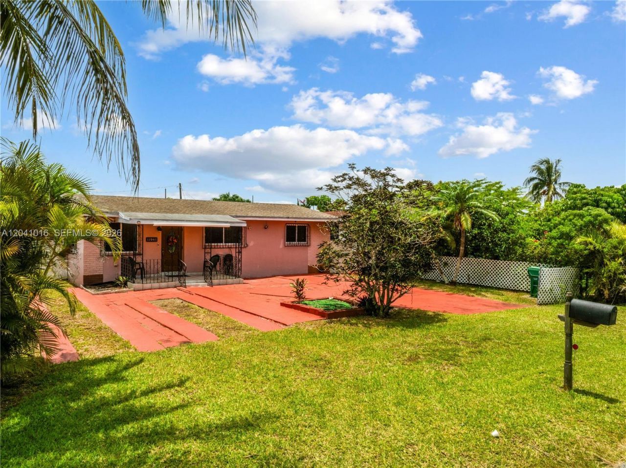 11941 SW 4th St , Miami, FL 33184 Photo