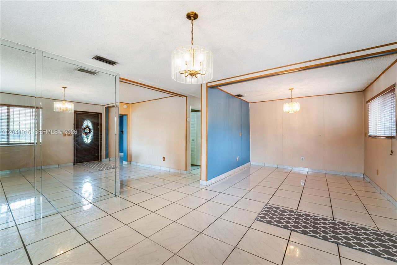 11941 SW 4th St , Miami, FL 33184 Photo